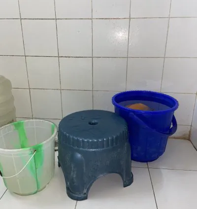 02 BUCKET STOOL MUG